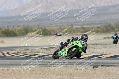 media/Dec-06-2025-CVMA (Sat) [[4a896cc04c]]/Race 4-Formula Middleweight/